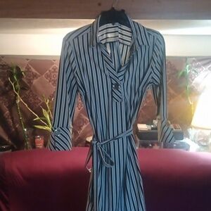 sleek style business formal dress with collar n belt very cute